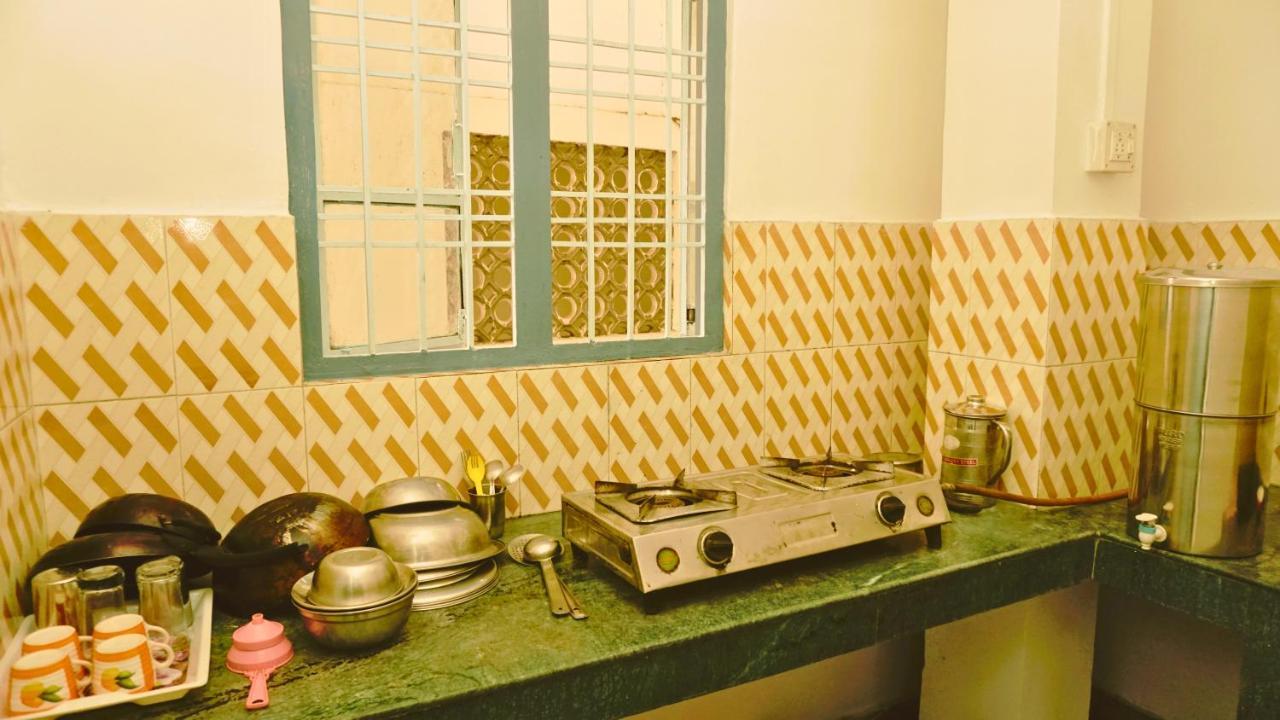Taj Residency Holiday Homestay -Entire 1Bhk & 2Bhk Private Apartments -Call 767Ooo54Oo Jorhāt Екстериор снимка